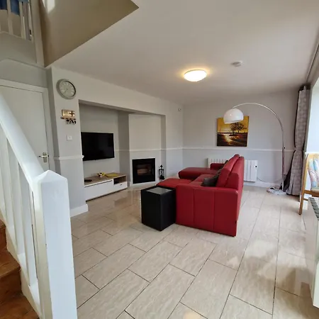 Rest And Recharge At 12 Glen