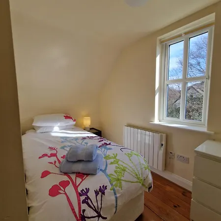 Nyaraló Rest And Recharge At 12 Glen Clifden