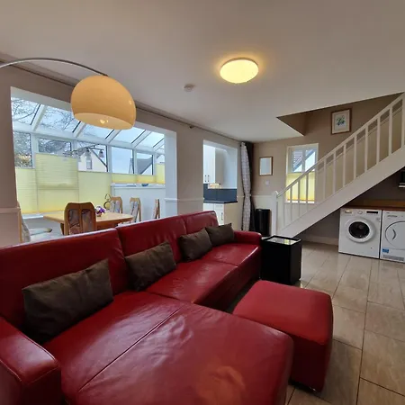 Feriehus Rest&recharge At 12 Glen Clifden