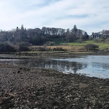 Rest And Recharge At 12 Glen Nyaraló *