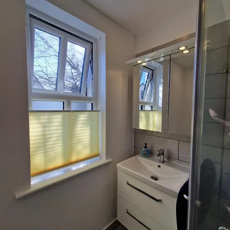 Rest And Recharge At 12 Glen *