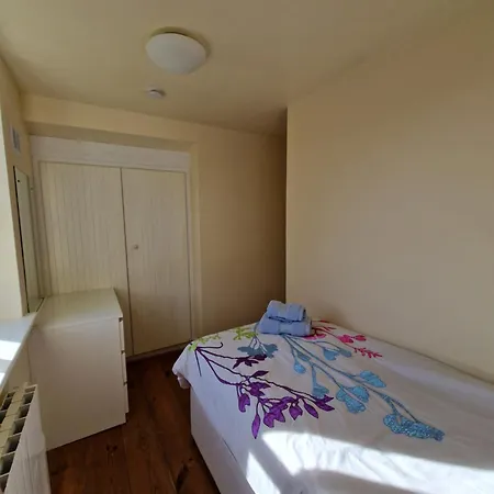 Rest And Recharge At 12 Glen *