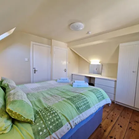 Rest And Recharge At 12 Glen